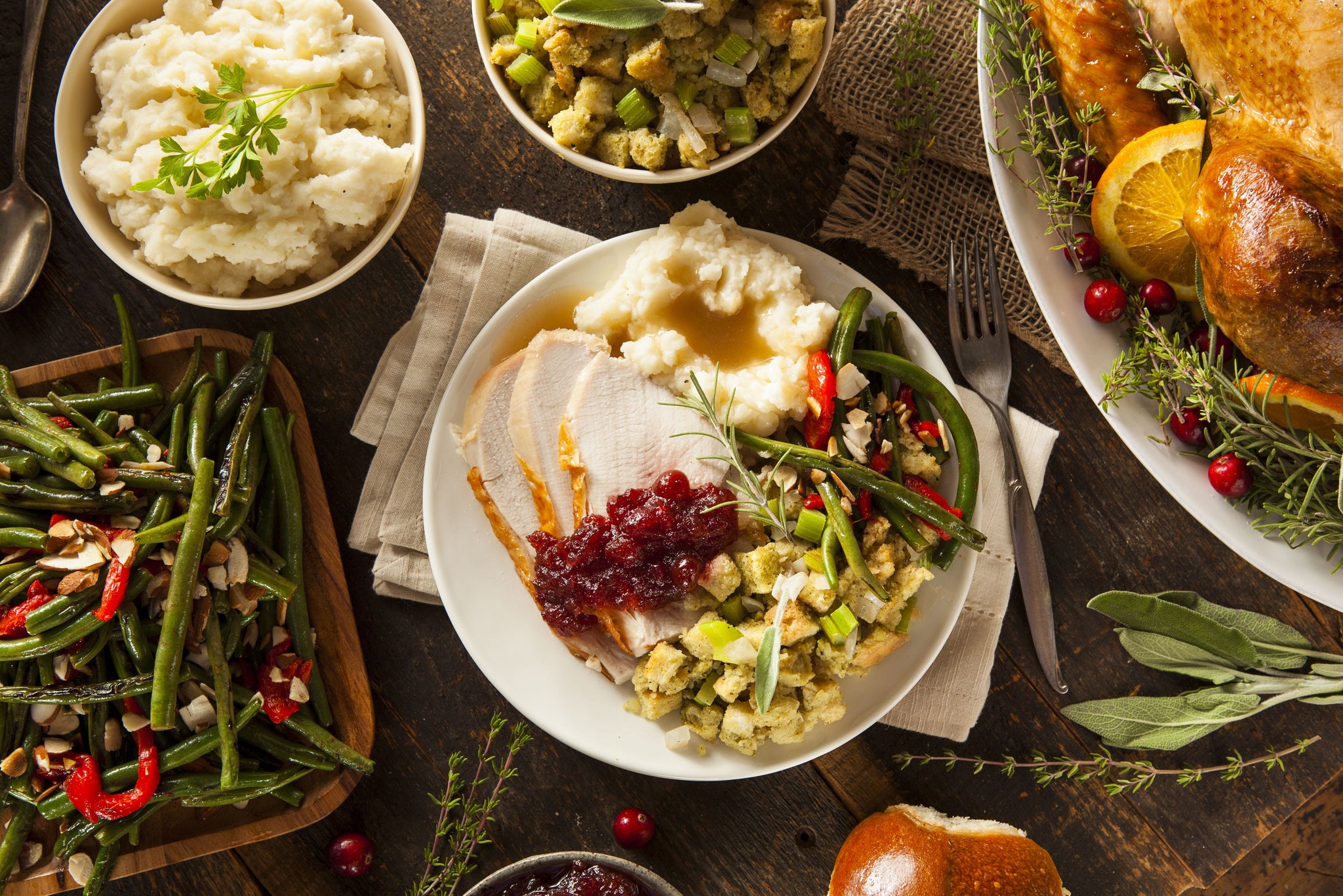 Holiday Nutrition for Men: 4 Tips to Eating Healthy While Enjoying Your Holiday Favorites